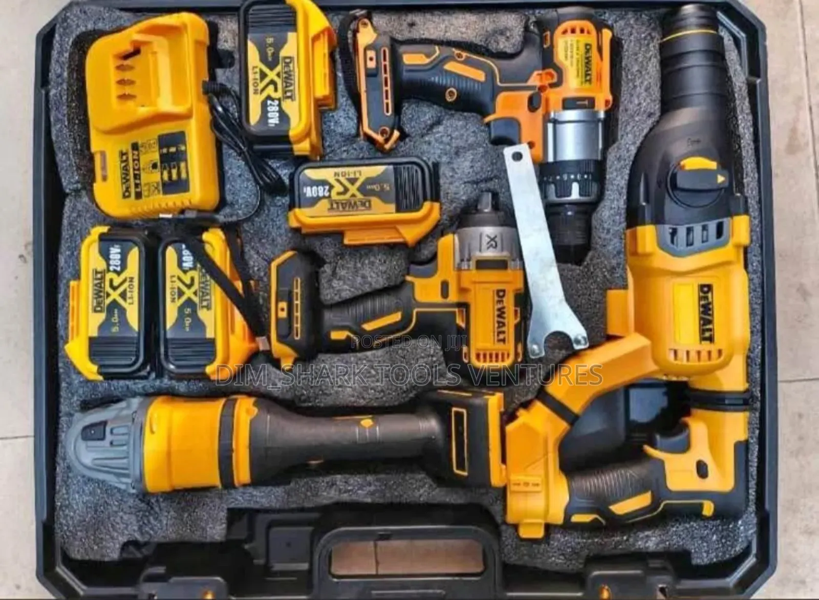 Dewalt 20v (4 in 1) Cordless Power Drill Tool Combo Kit(Dewalt)
