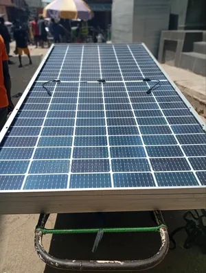 Photo - 600watts Solar Panel Jinko Brand New One