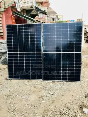 4500watts 108cells Original Canadian Half-Cut Blackframe Solar Panel