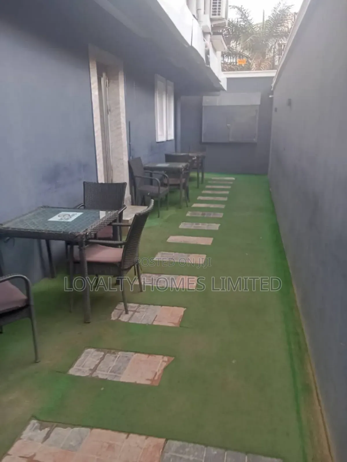 A 3 Storey Functional Hotel With 14 Rooms