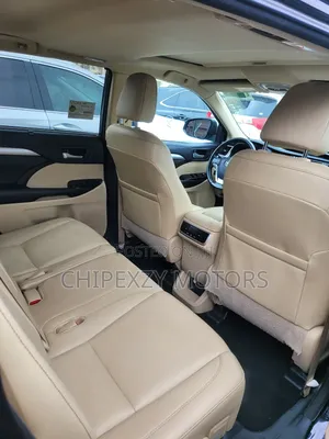 Toyota Highlander XLE V6 4x4 (3.5L 6cyl 6A) 2016 Black