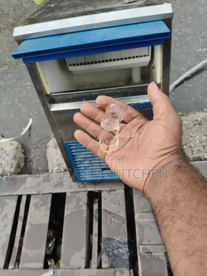 Icecube Maker