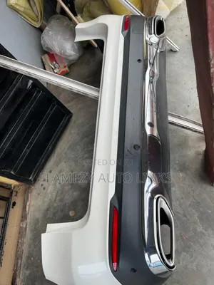 Glc 30o Complete Back Bumper Tokunbo