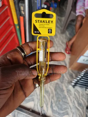 Stanley Spark Detecting Screwdriver
