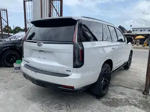Cadillac Escalade 2023 White