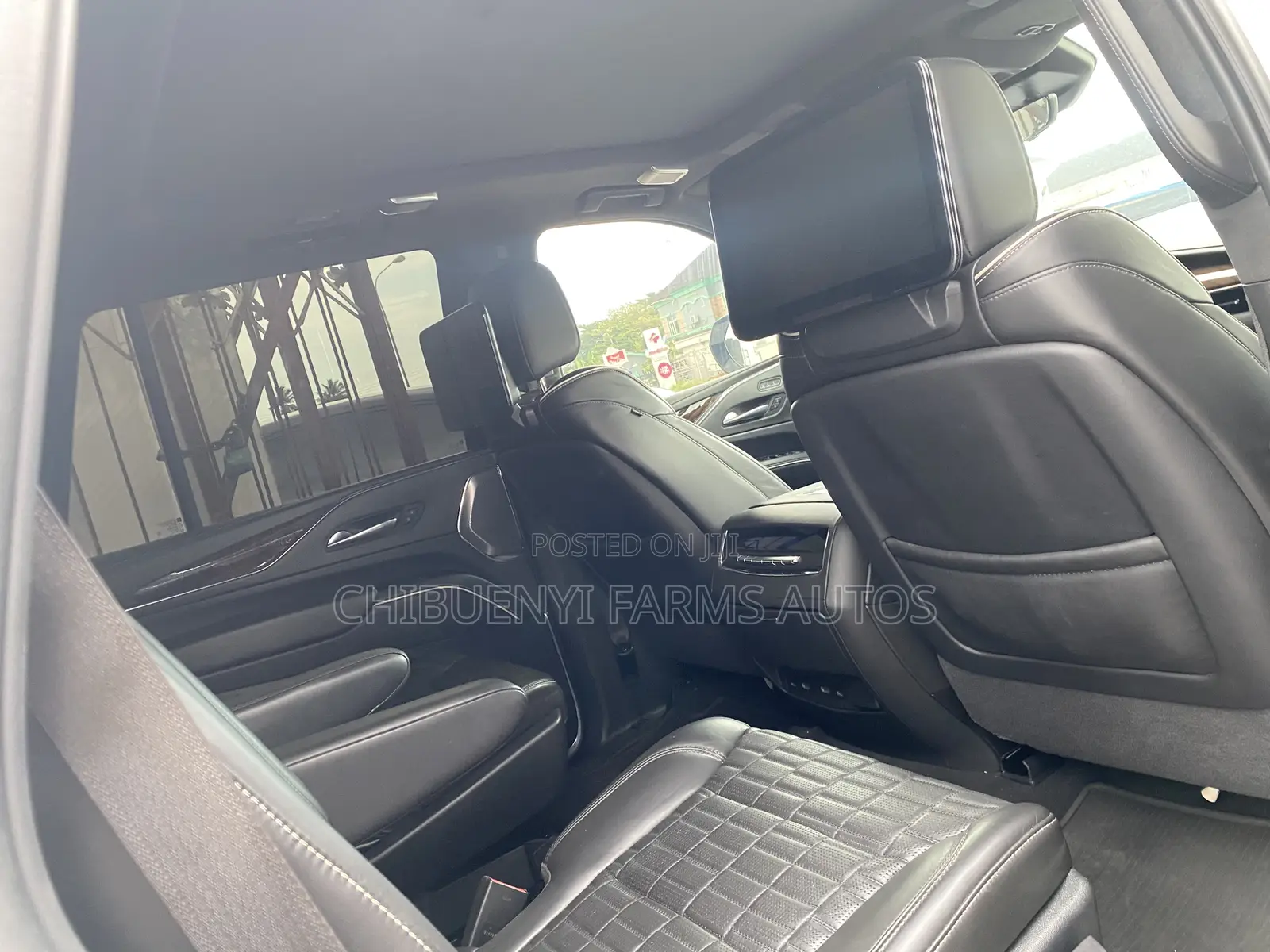 Cadillac Escalade 2023 White