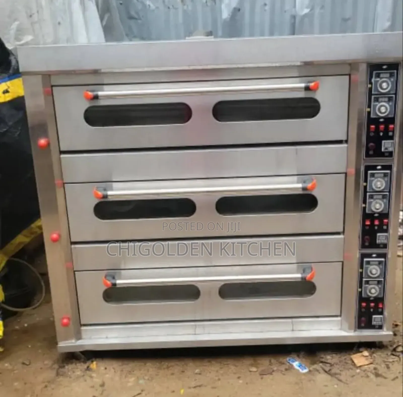 Commercial 9rrays Oven