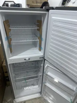 Skyrun Coolcompact 195 L Refrigerator (Model BCD-195hs).