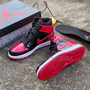 Photo - Air Jordan 1 Retro High Og Patent Bred Sneakers