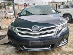 Photo - Toyota Venza Limited 4dr Wagon AWD (3.5L 6cyl 6A) 2015 Gray
