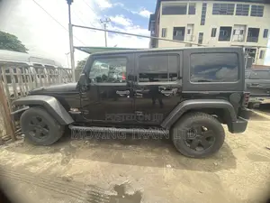 Jeep Wrangler Unlimited Sport RHD 2012 Black