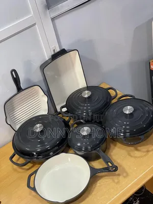 Enameled Cast Iron Cookware/Pots