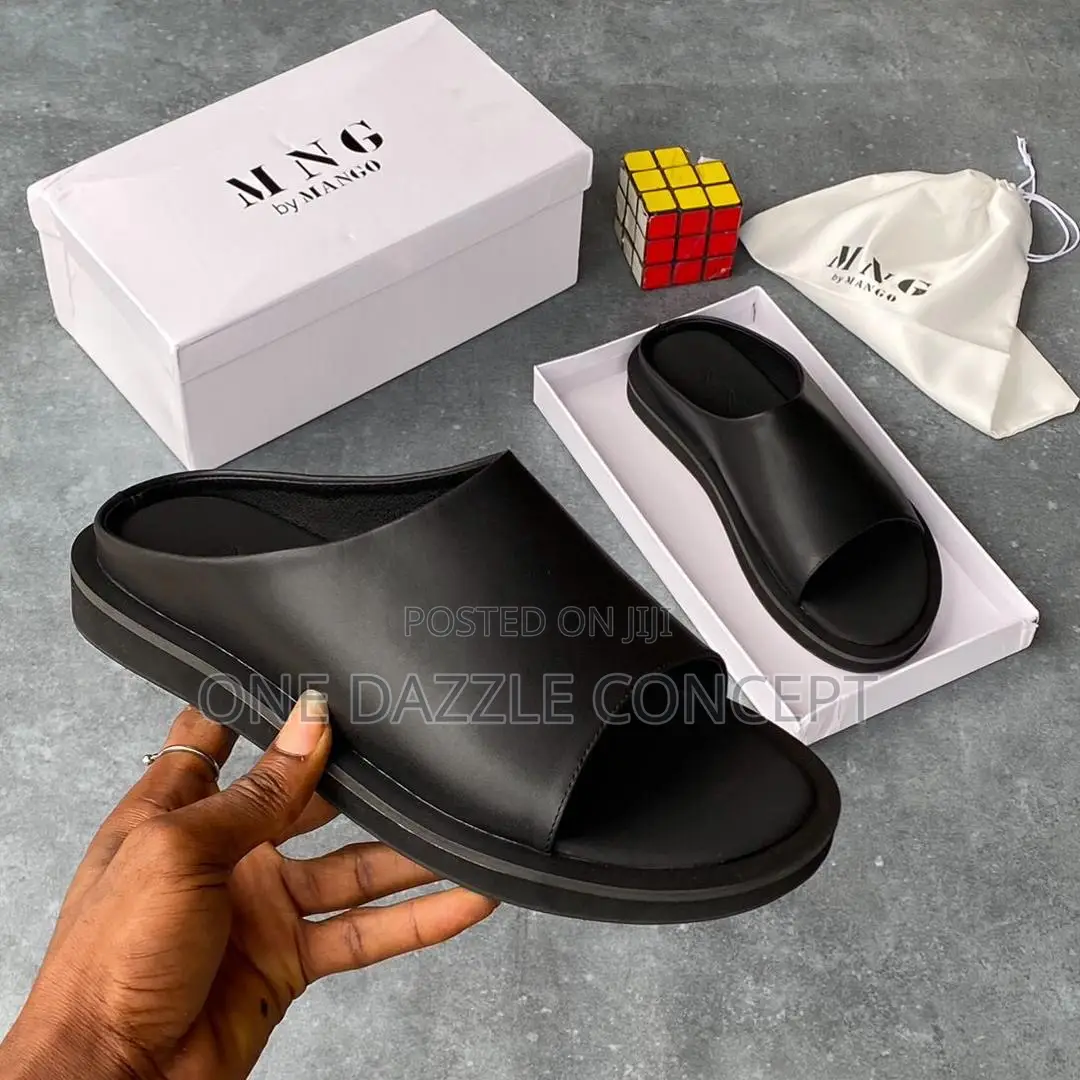 Mango Half Cut