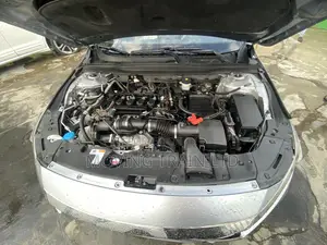 Honda Accord 2022 Silver