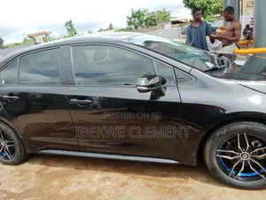 Toyota Corolla LE 2020 Black