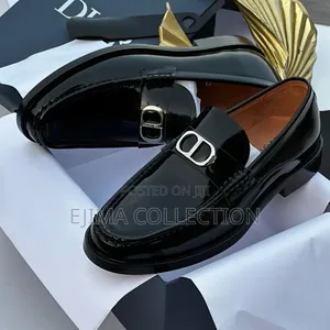 Top Quality Luxury Dior Logo-Plaque Leather Loafers