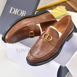 Top Quality Luxury Dior Logo-Plaque Leather Loafers