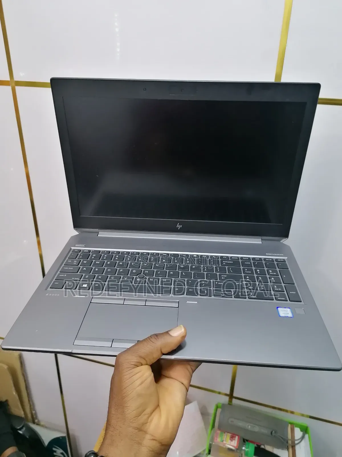 Laptop HP ZBook Studio G5 16GB Intel Xeon SSHD (Hybrid) 512GB