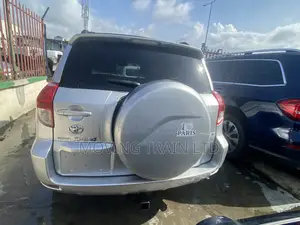 Toyota RAV4 2007 Silver