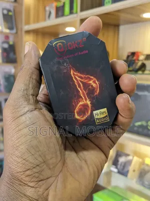 Photo - QKZ Ak6 Ear-Hook Earphone With Hi-Res Audio and Microphone