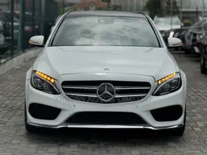 Mercedes-Benz C300 Sport 4Matic Sedan AWD (2.0L 4cyll 7A) 2016 White