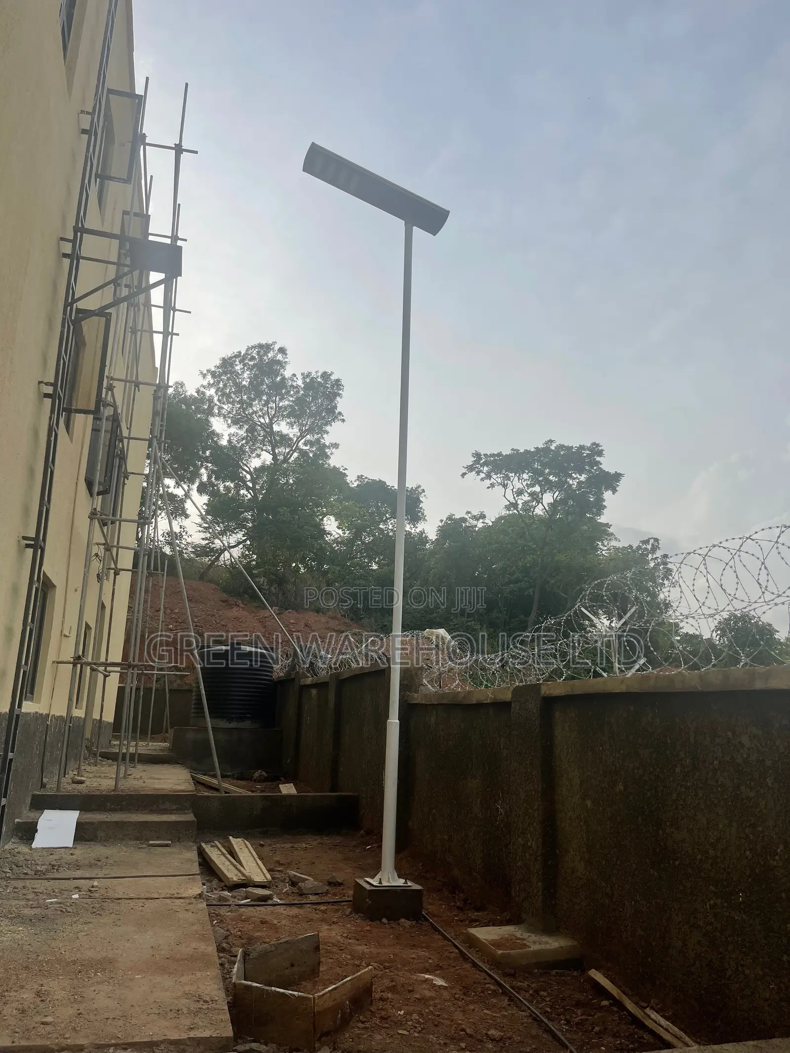 Green Ware House Solar Light