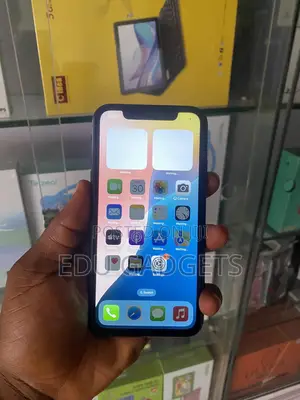 Apple XR 64 GB Black