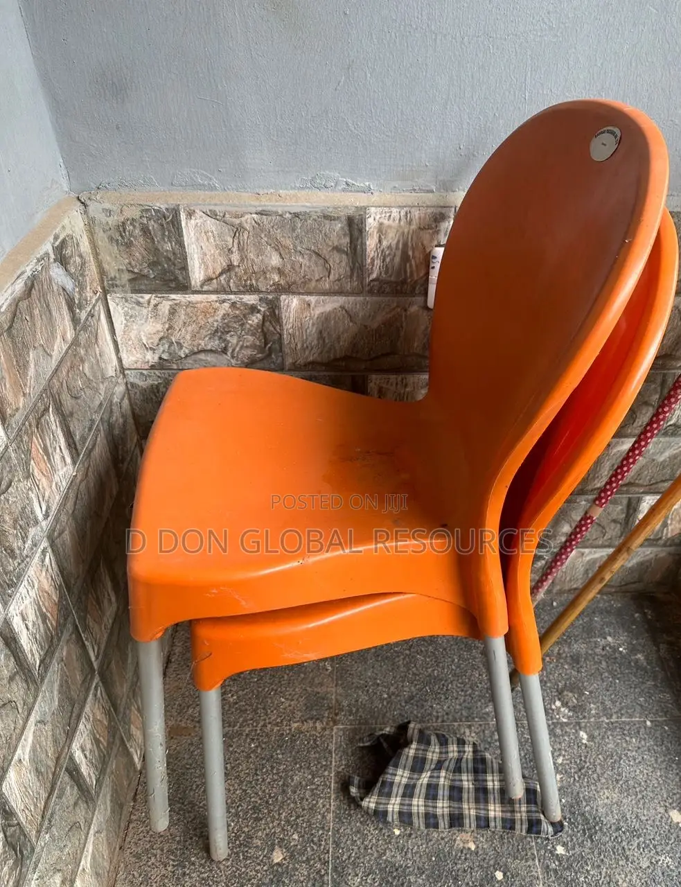 Armless Plastic Chairs