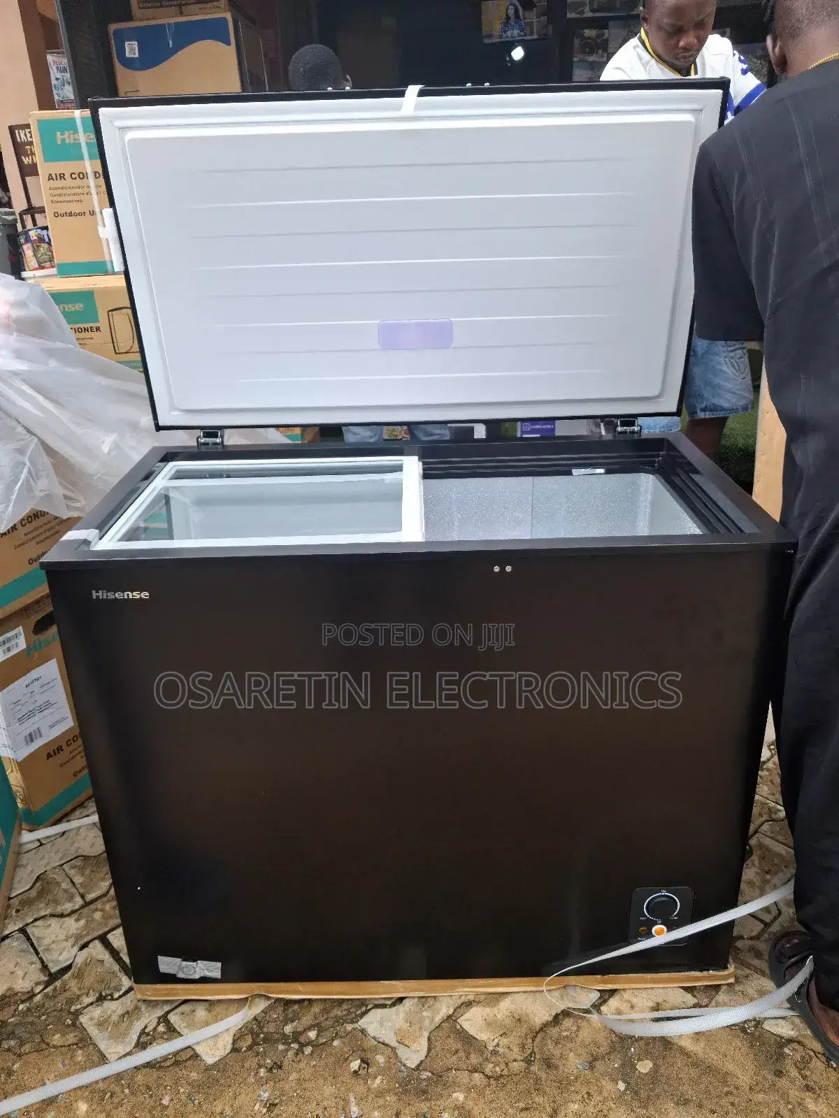 Hisense Deep Freezer Model 320(240 Litre)
