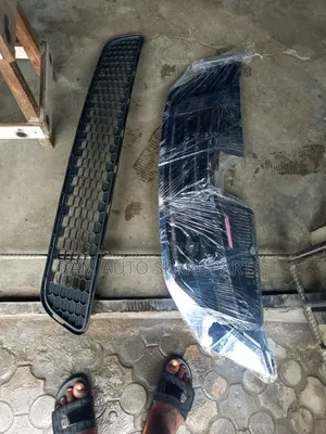 Toyota Sienna 2012 Model Up and Down Grill