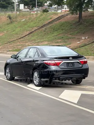 Photo - Toyota Camry SE 4dr Sedan (2.5L 4cyl 6A) 2016 Black