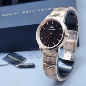 Daniel Wellington Rose Gold Ladies Wristwatch