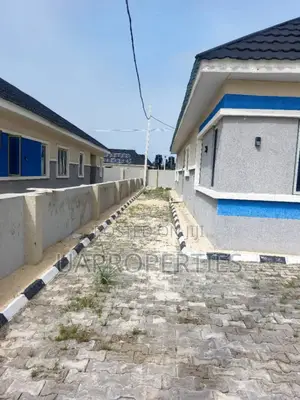 3bdrm Bungalow in Awoyaya for sale