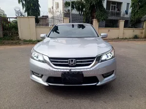 Photo - Honda Accord EX-L 4dr Sedan FWD (2.4L 4cyl 2A) 2013 Silver