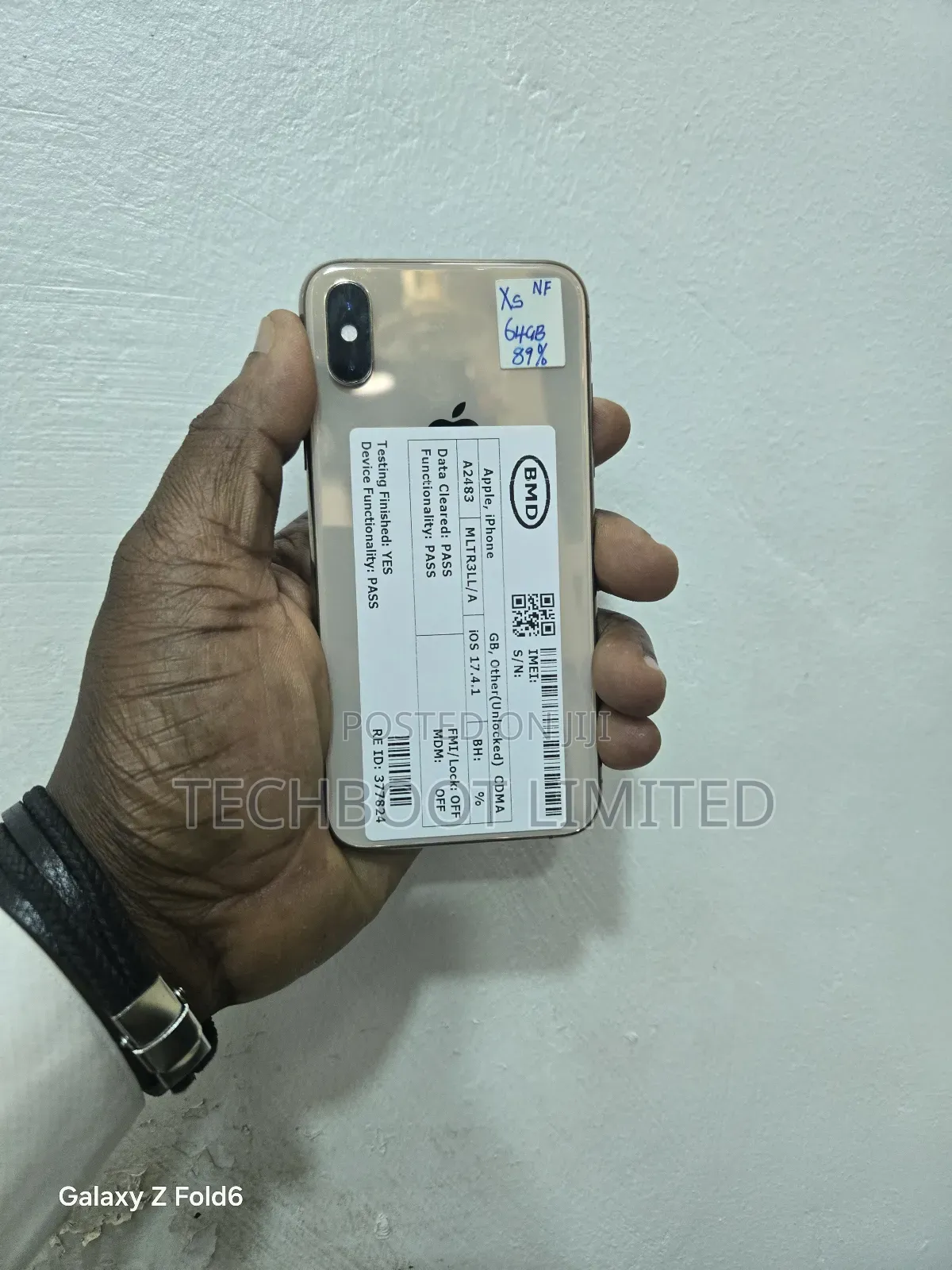 Apple iPhone XS 64 GB Gold