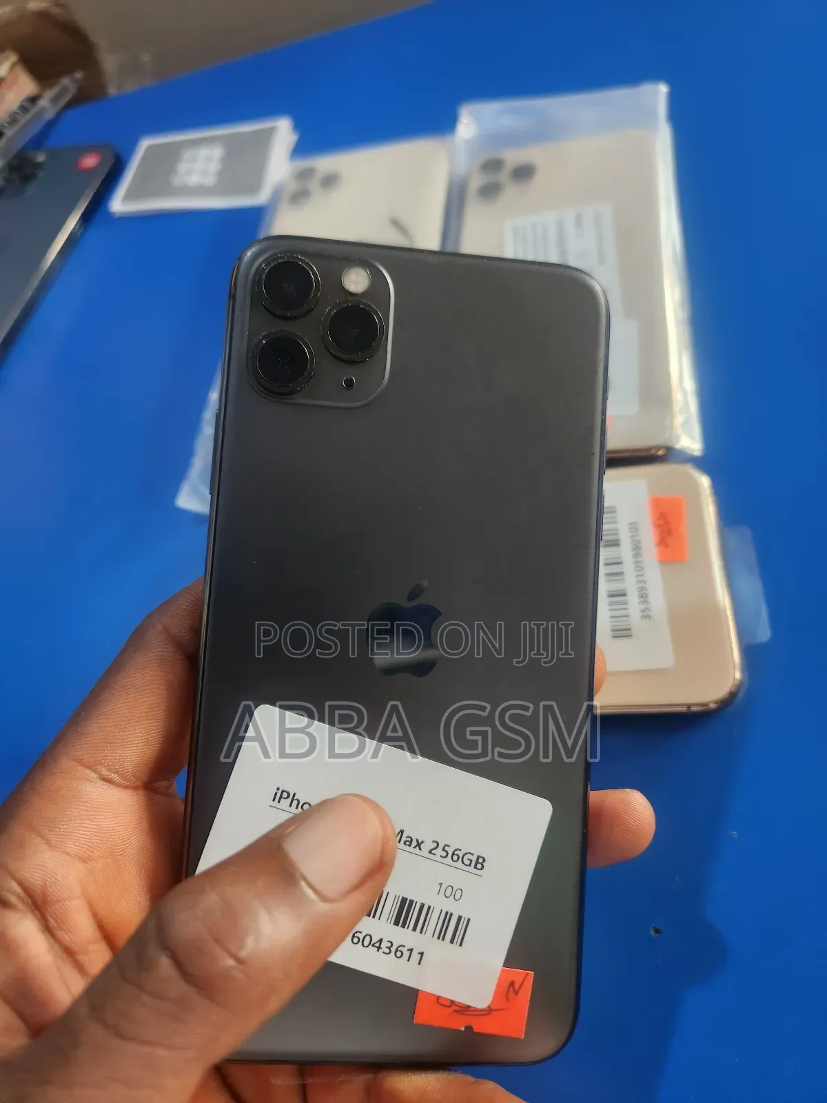 New Apple iPhone 11 Pro Max 256 GB Black