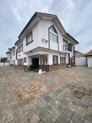 5bdrm Duplex in Oluyole Main Estate for rent