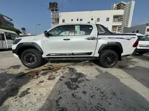 New Toyota Hilux 2024 White
