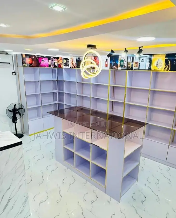 Sumptuous Shelve Unit