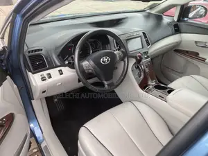 Toyota Venza AWD 2012 Blue