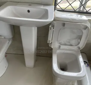 Golden Diamond (Solo) Water Closet