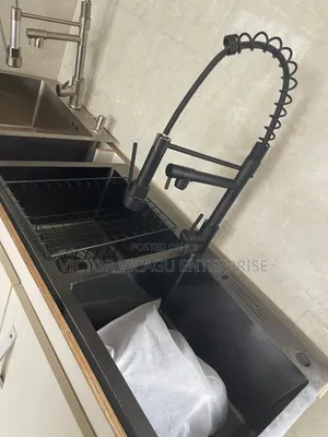 Black Maxilon Kitchen Sink With Tap