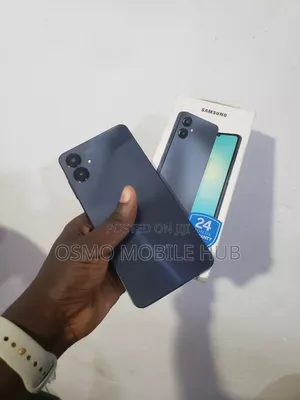 Samsung Galaxy A06 128 GB Blue