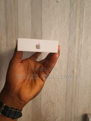 New Apple iPhone 16 Pro 128 GB Silver