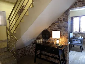 3bdrm Duplex in Ikeja for rent