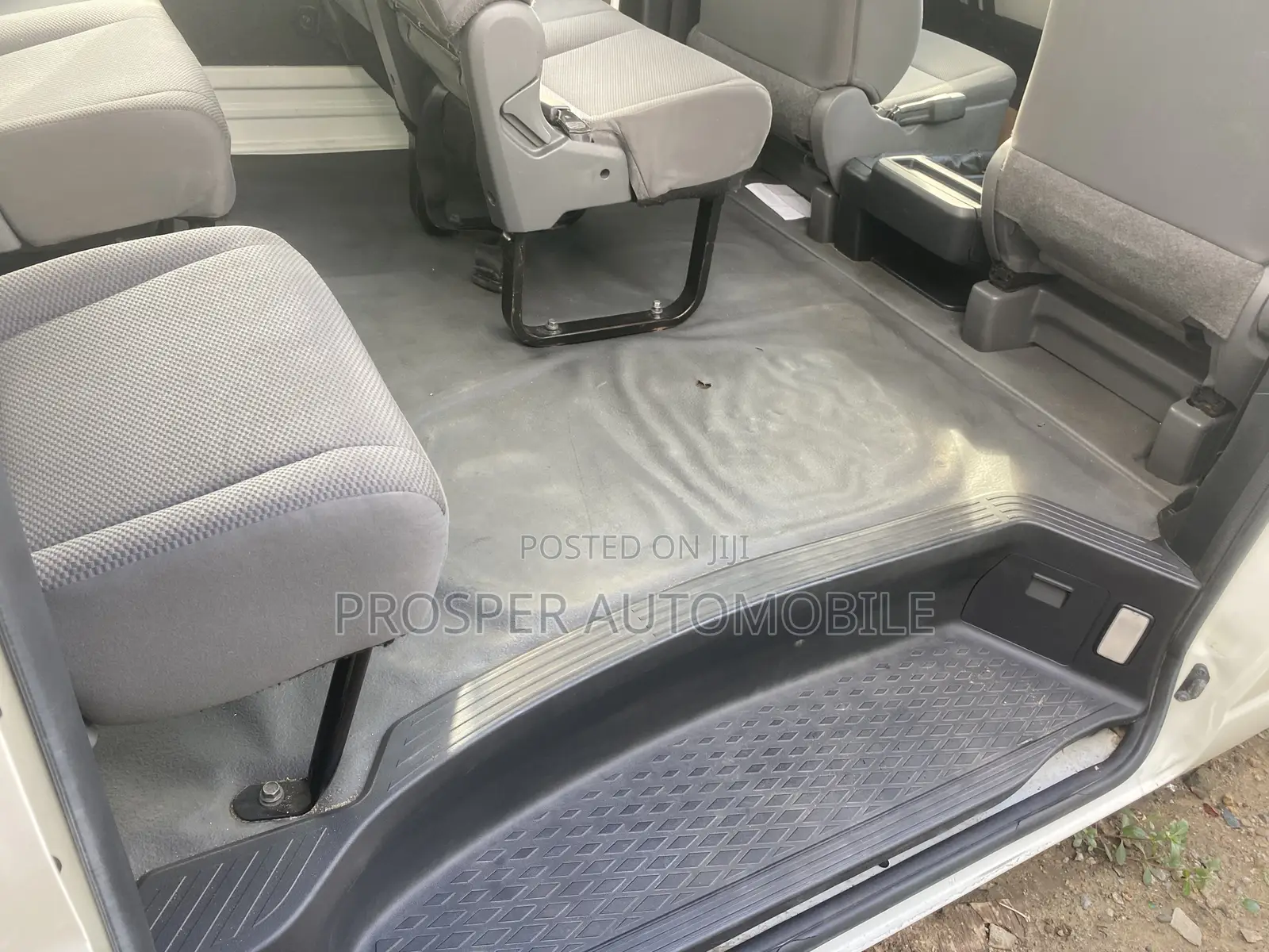 Toyota HiAce 2020 White
