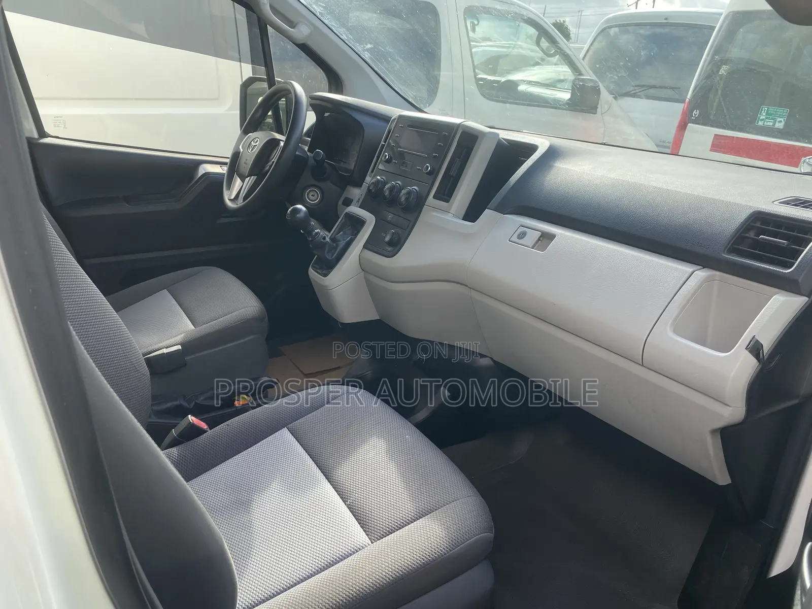 Toyota HiAce 2020 White