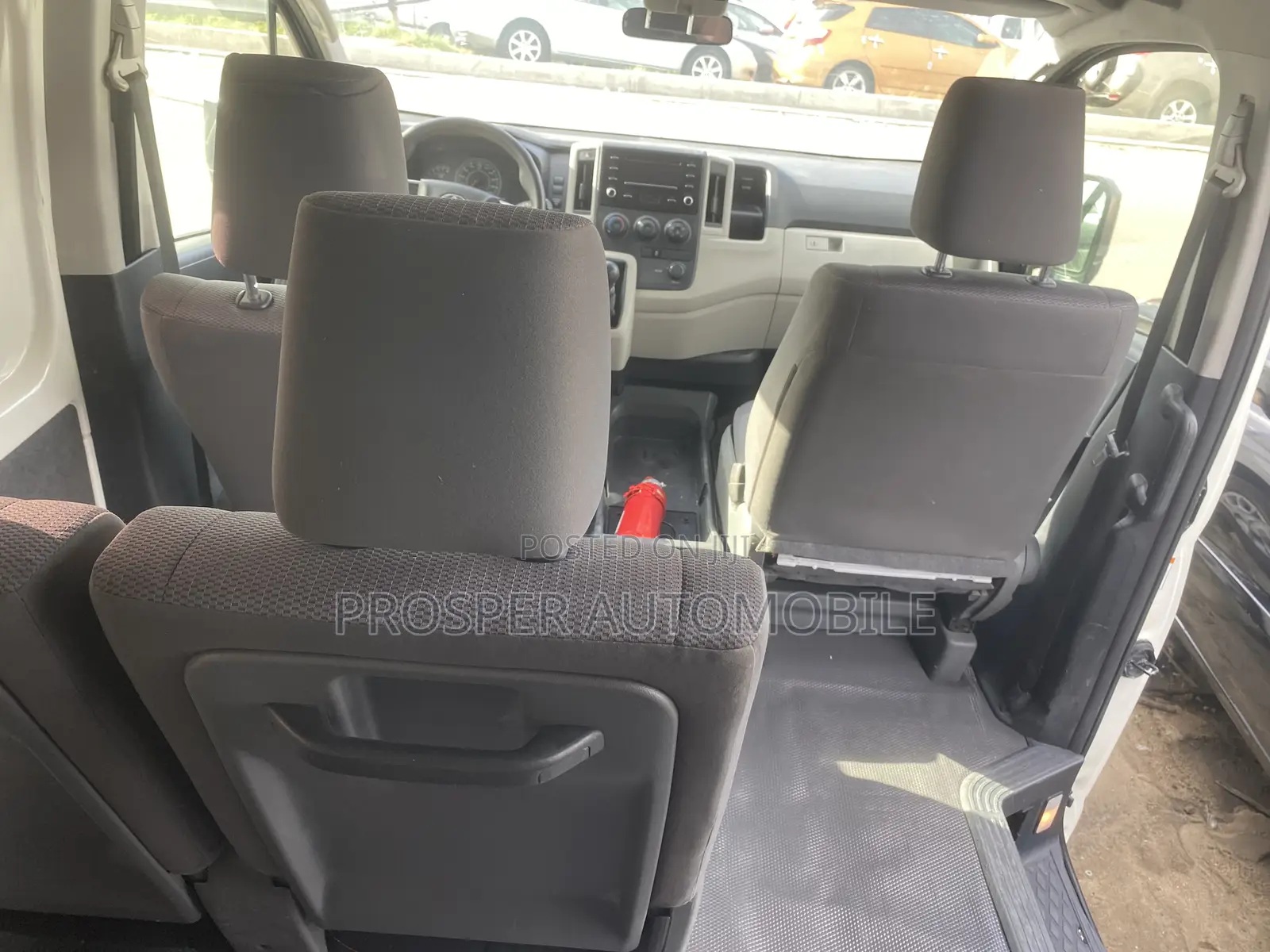 Toyota HiAce 2021 White
