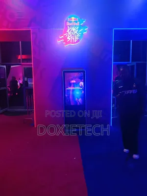 Digital Advert Screen Display