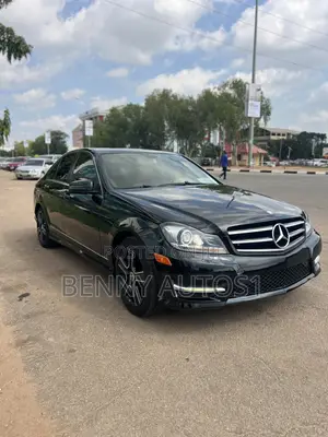 Photo - Mercedes-Benz C300 Sport Sedan RWD (3.0L 6cyl 6M) 2008 Black